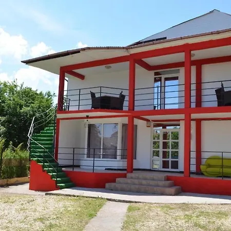 ゲストハウス Casa Tin コスティネシュティ